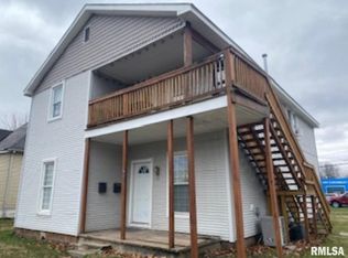 621 N 14th St, Herrin, IL 62948