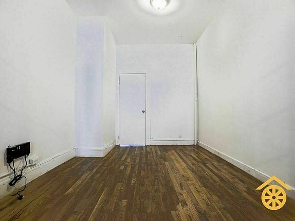 5th image of 318 Jefferson St #2L1