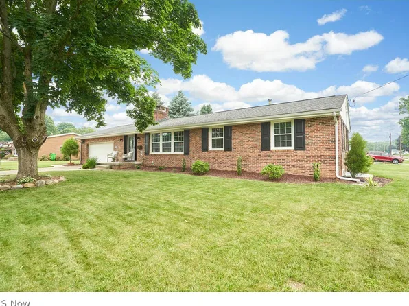 515 Hillcrest Ave NW, North Canton, OH 44720