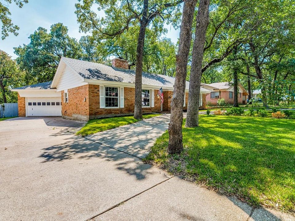 1st image of 817 W Cheryl Ave
