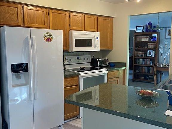 5th image of 107 Meriwood Dr