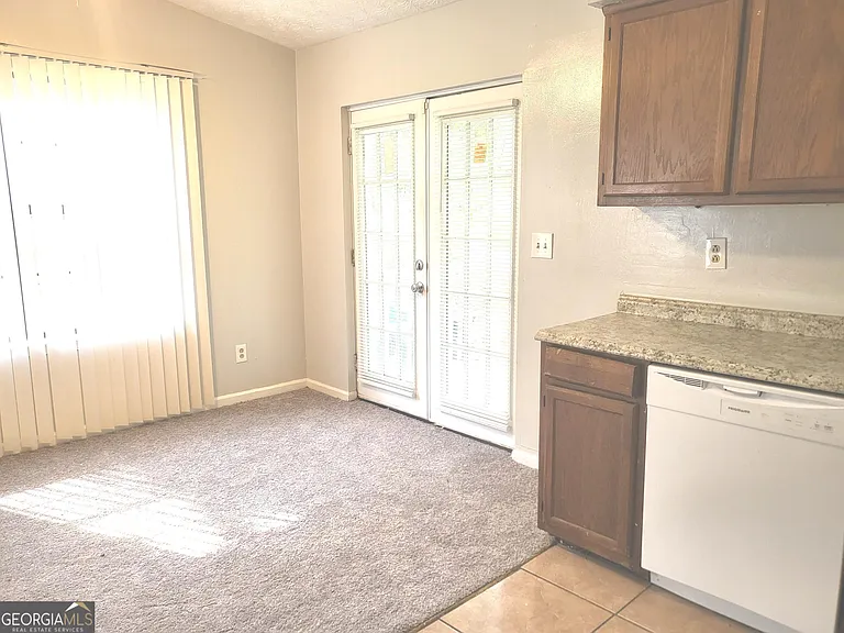 318 River Oak Dr — Photo 10