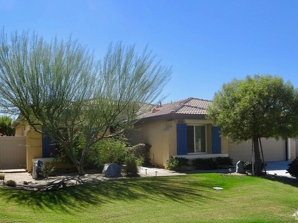 1st image of 64349 Pyrenees Ave