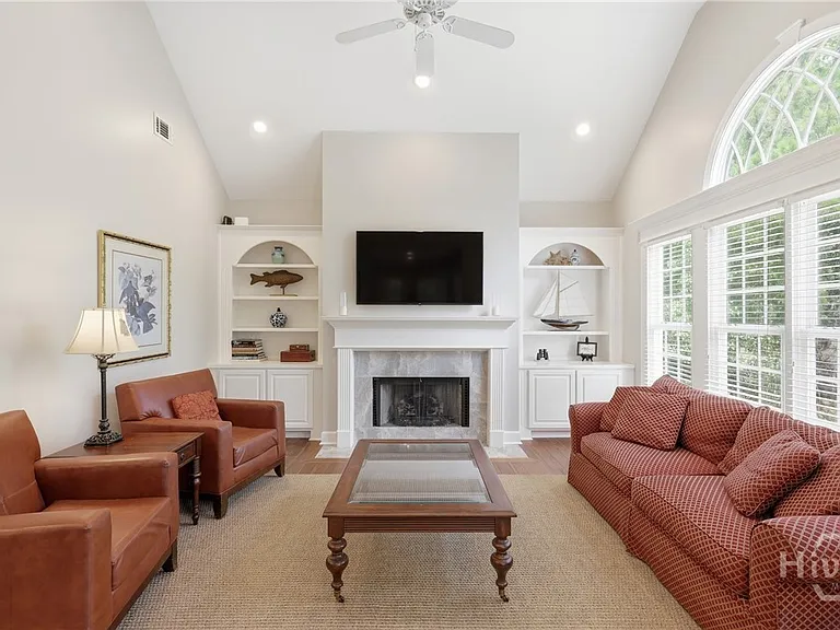 Palm Grove Ct — Photo 8