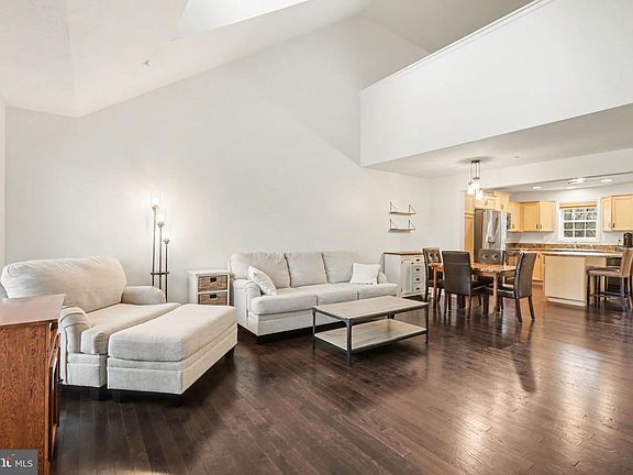 2nd image of 247 Aldenwood Dr