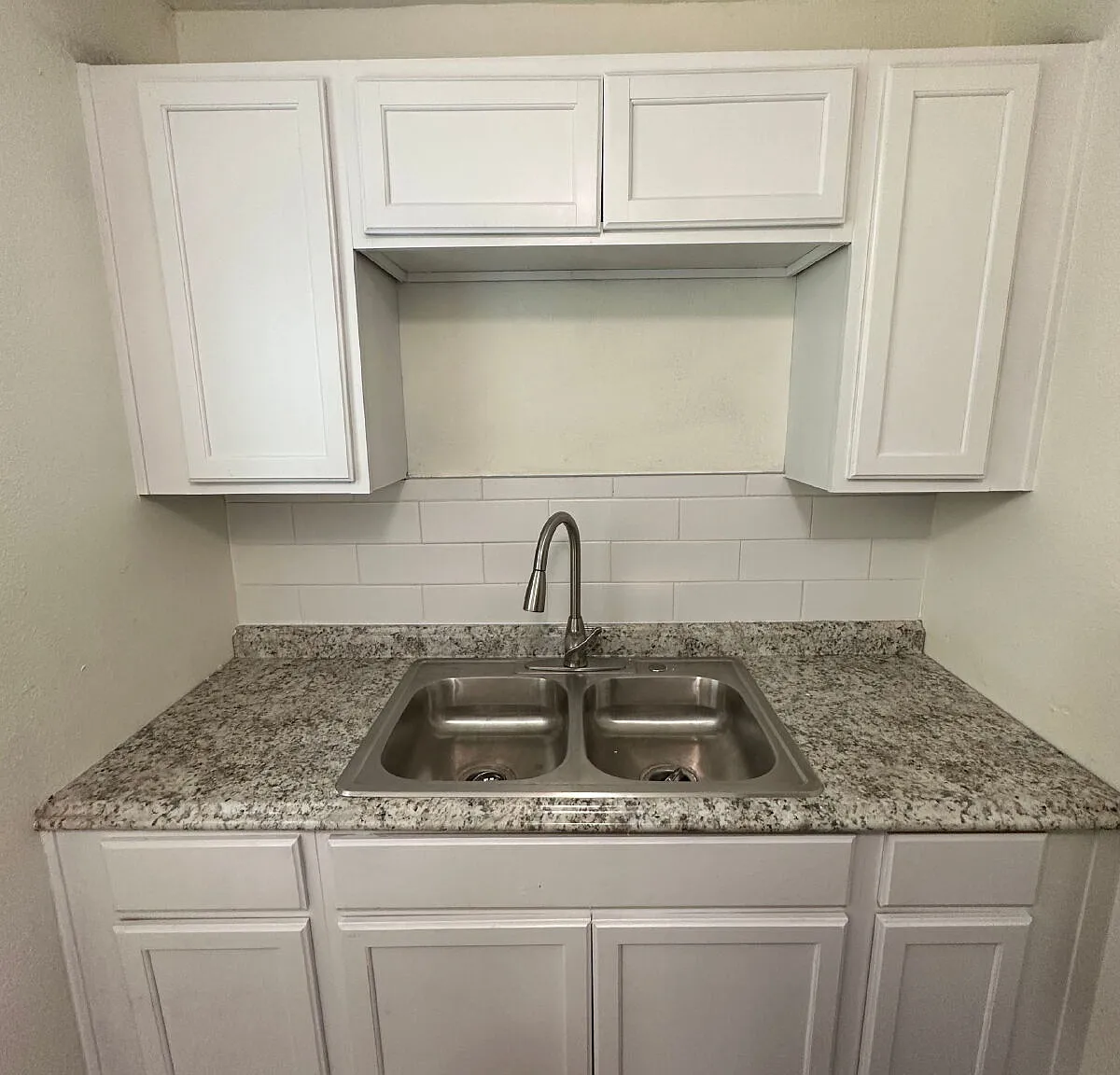 1 bed, 1.0 bath, 450 sqft, $575 — Photo 4