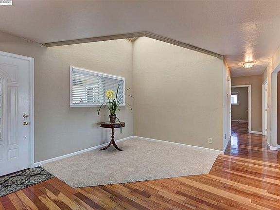 4th image of 1412 Sail Ct