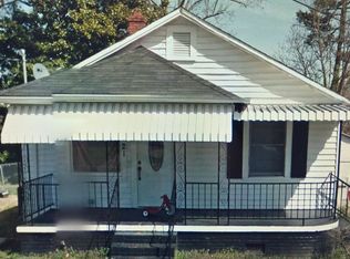 21 S Ervin Ave, Newton, NC 28658