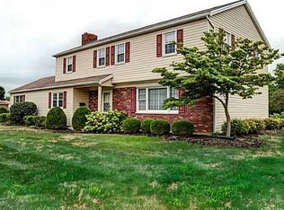 737 Clarendon Rd, Troy, OH 45373