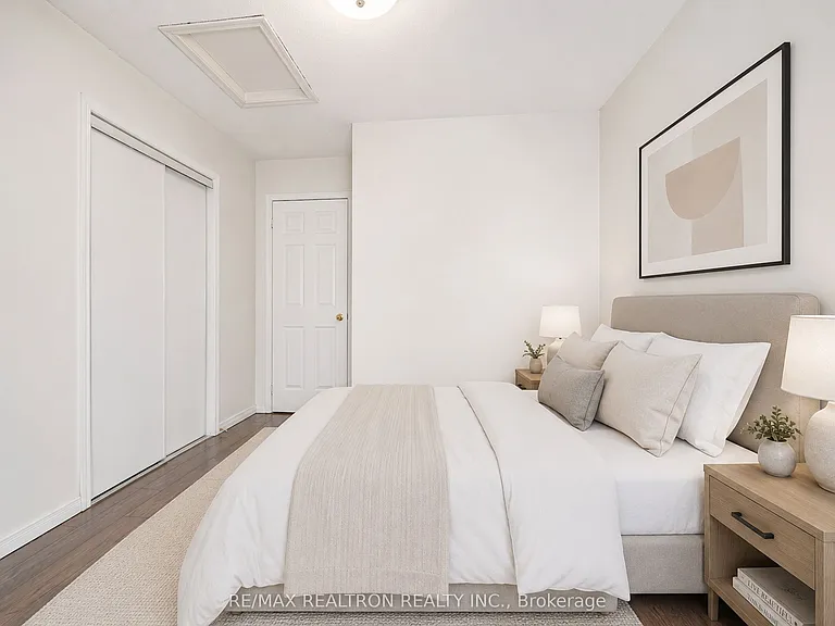 22 Webbford St — Photo 14
