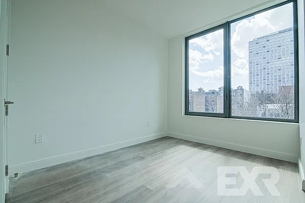 Rented by EXR | media 19