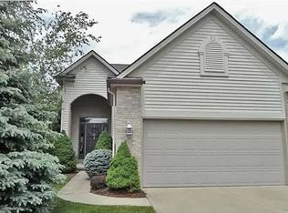 6254 Hollow Ln, Medina, OH 44256