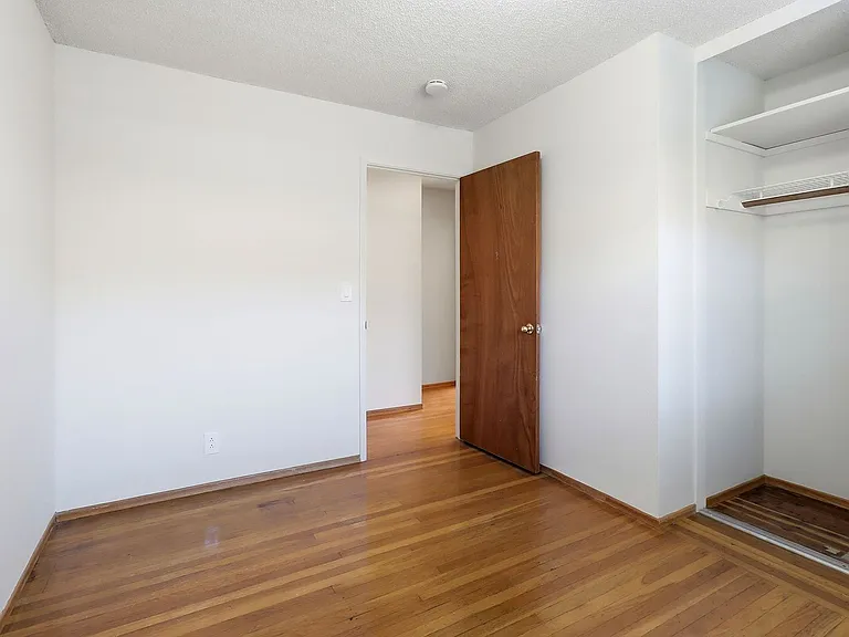 1571 Finch Way — Photo 25