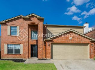 115 Amber Ridge Dr, Arlington, TX 76002