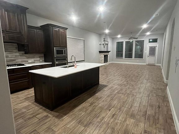 4th image of 1525 Sonnet Dr