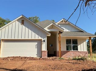 109 W 4th St, Arcadia, OK 73007