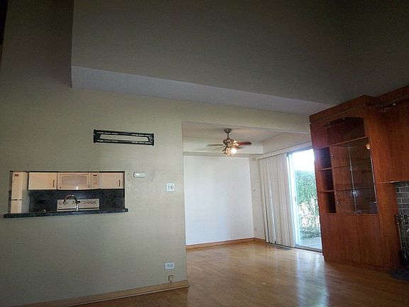 3rd image of 229 Acorn Dr