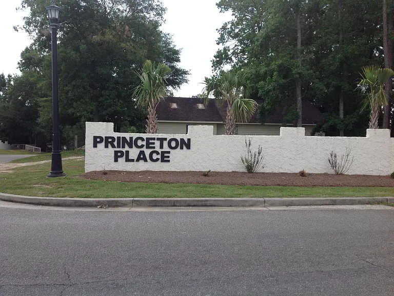 Entrance Sign