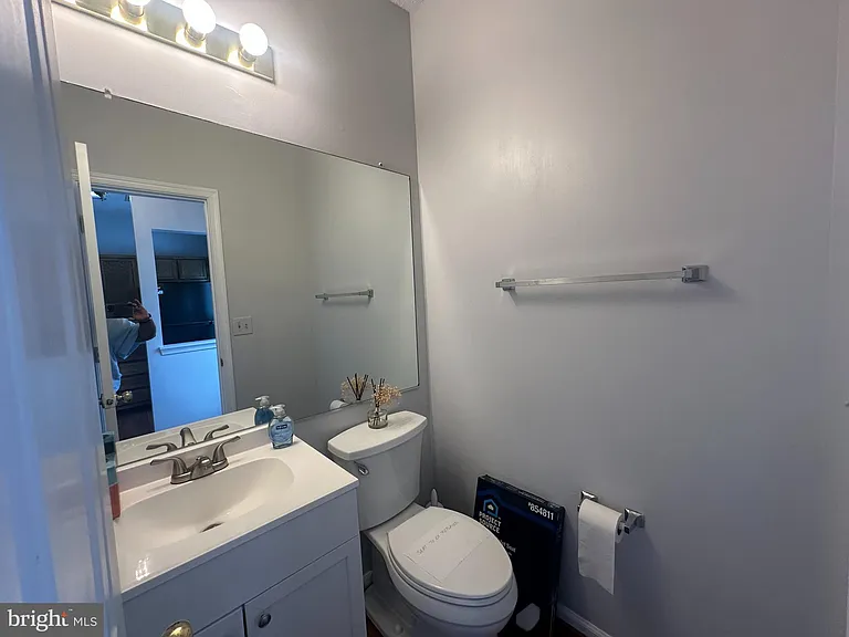 7223 Parsons Ct — Photo 11