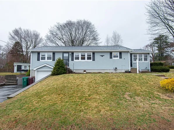 45 Thibeault Ave, Woonsocket, RI 02895