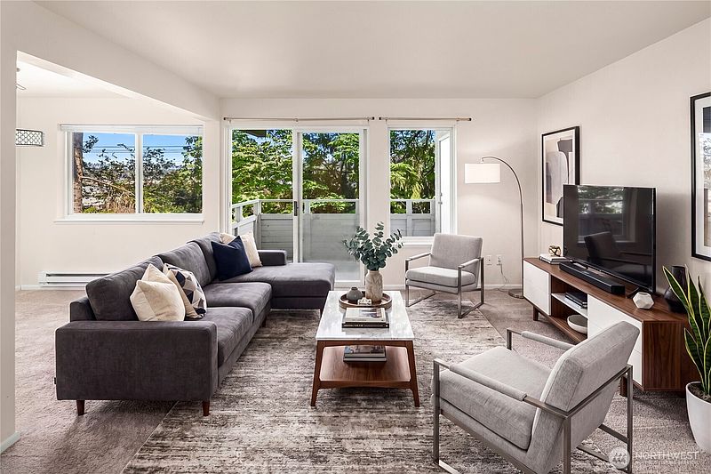 4th image of 3816 11th Avenue W #224