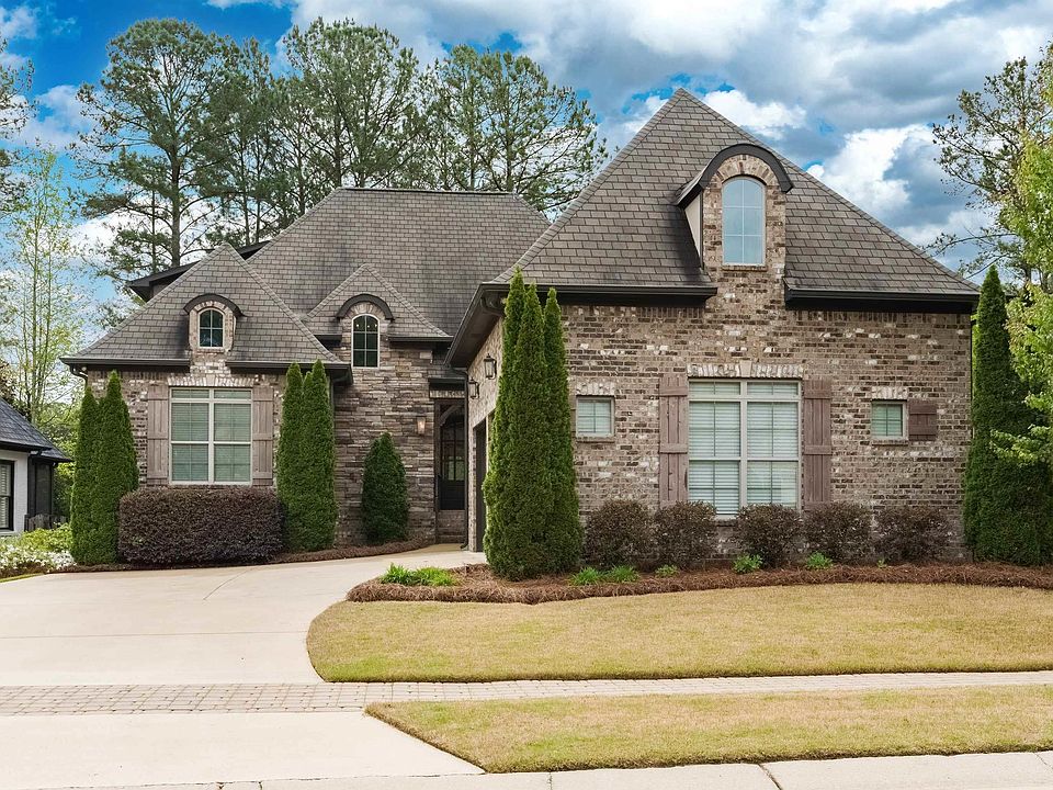 1st image of 102 Gleneagles Ln