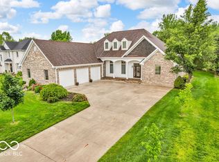 720 Willow Pointe North Dr, Plainfield, IN 46168