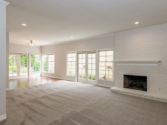 4th image of 2949 Winding Ln