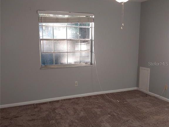 4th image of 425 S Carpenter Ave