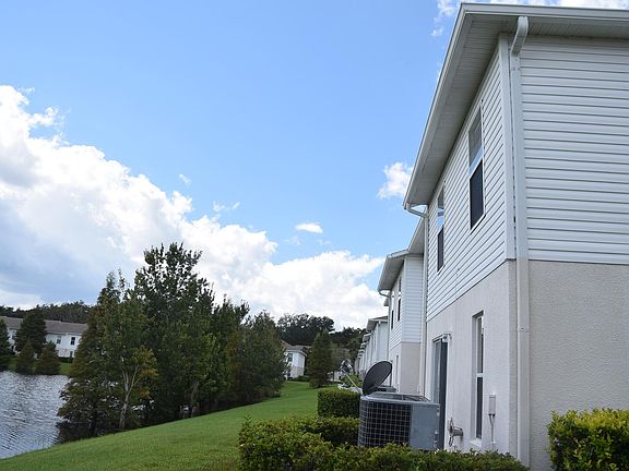 2nd image of 9843 Ashburn Lake Dr