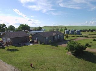 301 2nd St E, Richey, MT 59259