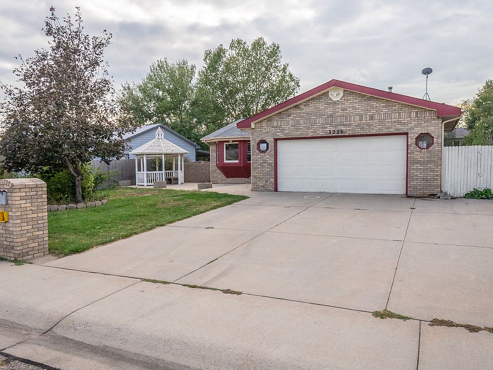 1st image of 3223 Lupton Ave