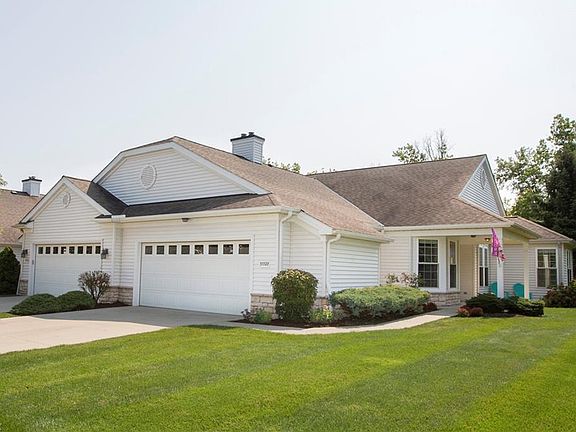 2nd image of 33327 Fairport Dr #21