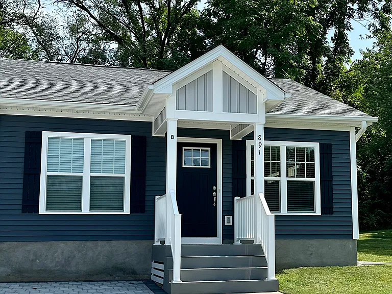 891 Old Vinton Mill Rd NE #B — Photo 2