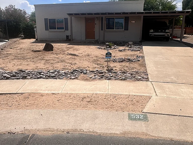 532 S Las Uvas — Photo 9