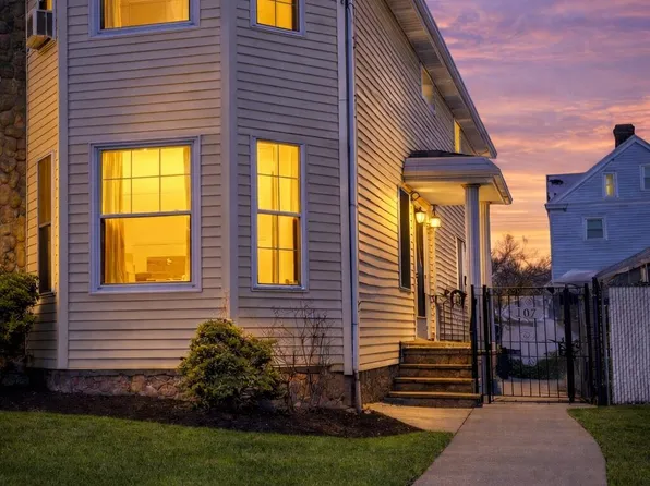 107 Liberty Ave, Staten Island, NY 10304