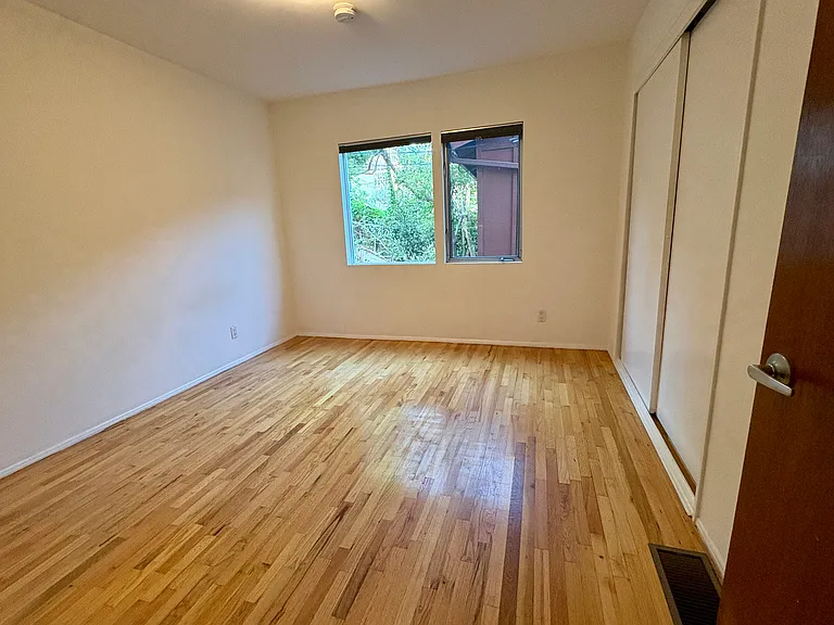 1848 Silver Lake Blvd — Photo 6