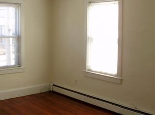 47 Cherry St APT 2L, Plymouth, MA 02360