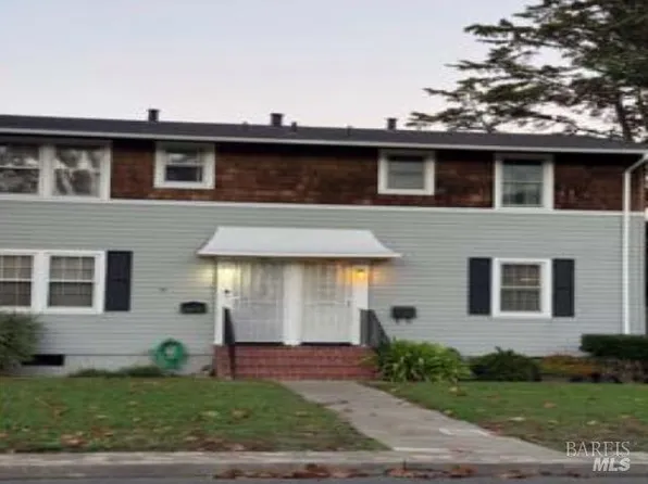 136 Calhoun St, Vallejo, CA 94590