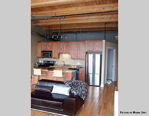 5th image of 3641 N Elston Ave #408