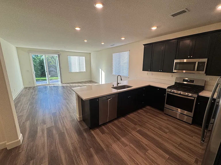 9772 Quartette Dr — Photo 3