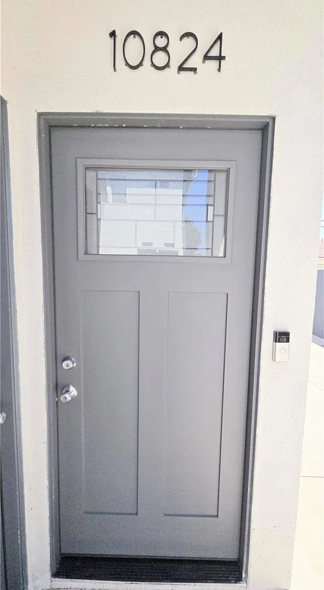 3 bed, 1050 sqft, $3,400 — Photo 2