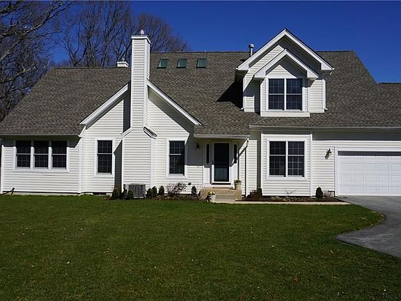 2nd image of 50 Fieldstone Dr