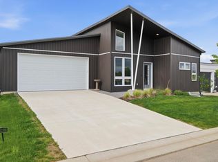 104 Boneset Ave, Poynette, WI 53955