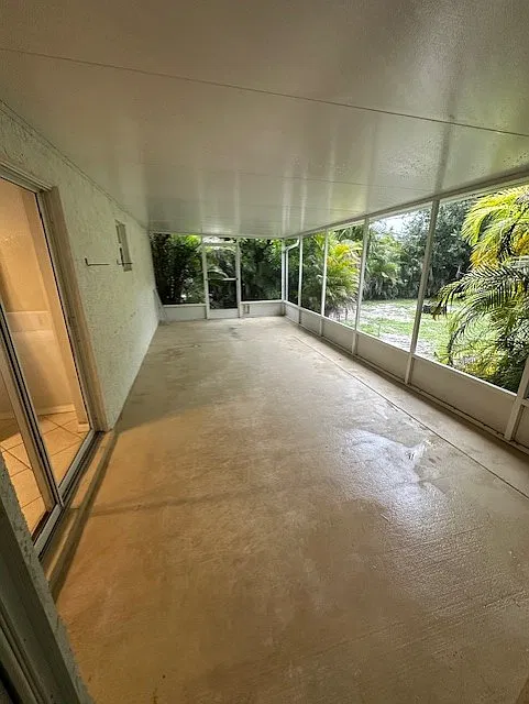 SW Lakehurst Dr, Pt Saint Lucie — Photo 3