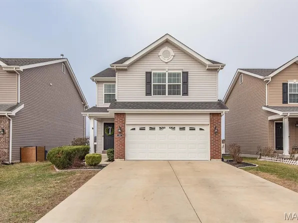3312 Charlestowne Crossing Dr, Saint Charles, MO 63301