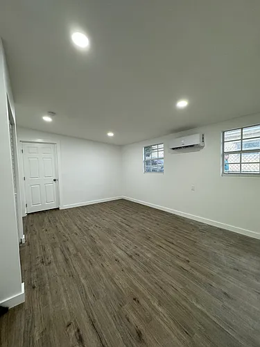 433 NW 8th Ave #1 Photo 1