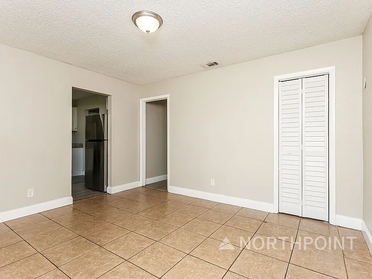 6813 Tinkerbell Ln — Photo 3