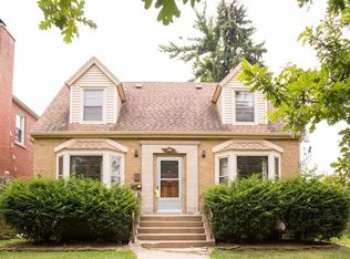 14111 Pulaski Rd, Crestwood, IL 60445