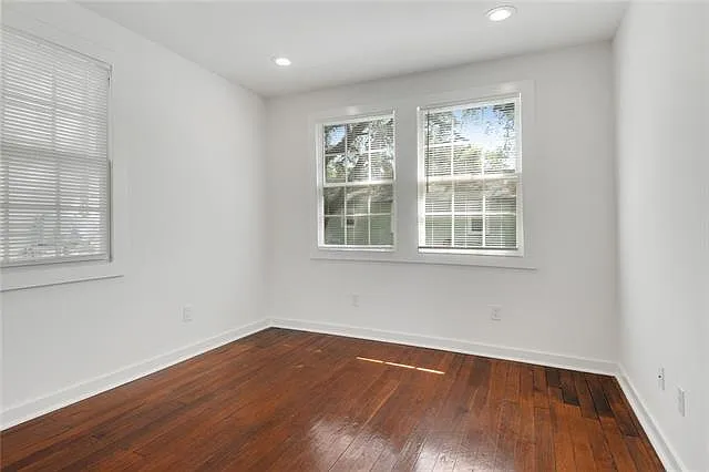 7541 Willow St — Photo 8